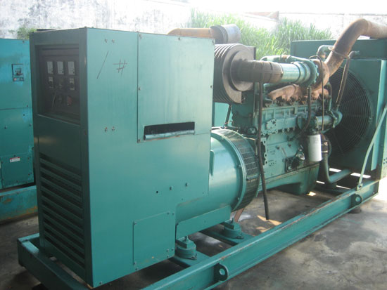 米易租赁发电机- 发电机碳刷磨损的原因是什么