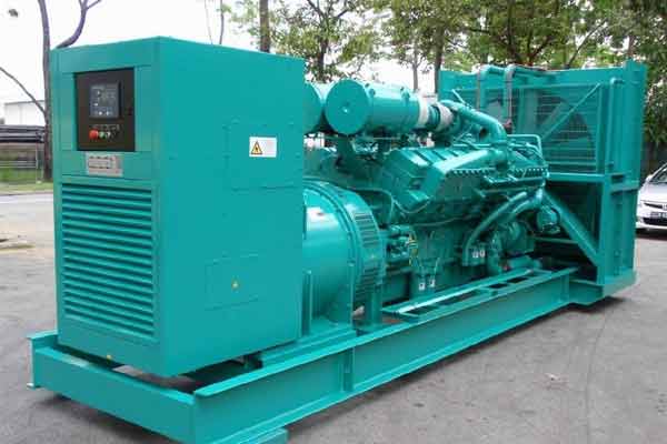 米易柴油发电机组电压不稳定怎样维修？