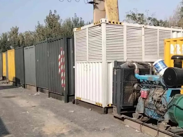 米易200KW柴油发电机机组每小时油耗是多少？
