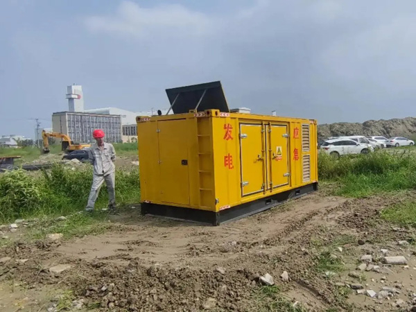 米易冬季低温环境下，发电机组启动电瓶的容量需求是否会增加？