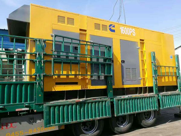 米易测量水冷式机油散热器密封件尺寸时的注意事项有哪些？